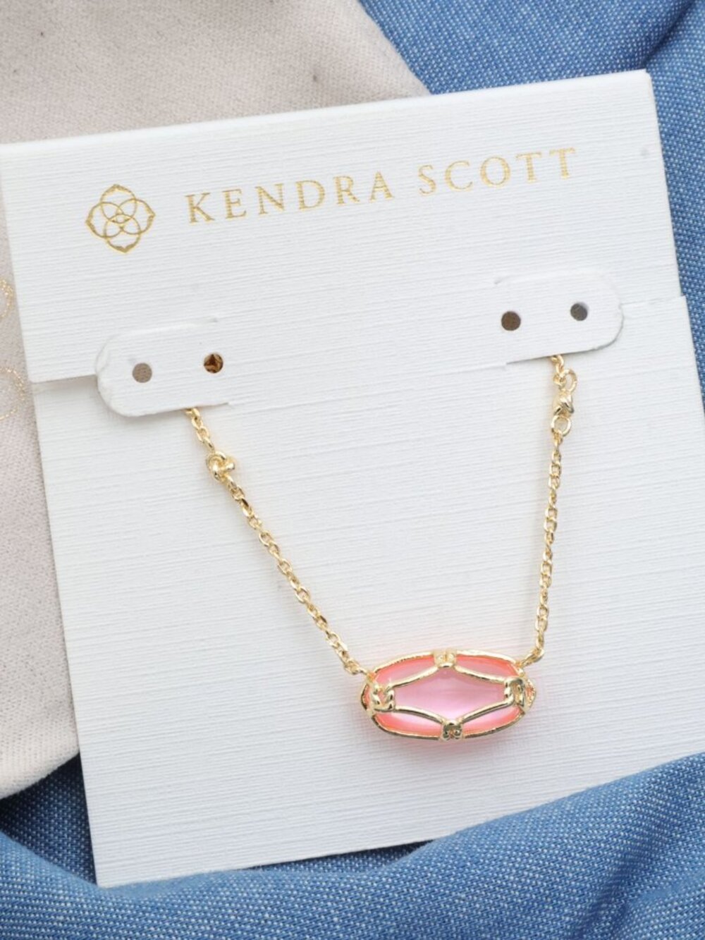 Kendra Scott Elisa Lattice Frame Necklace - Gold & Blush Ivory Mother Pearl